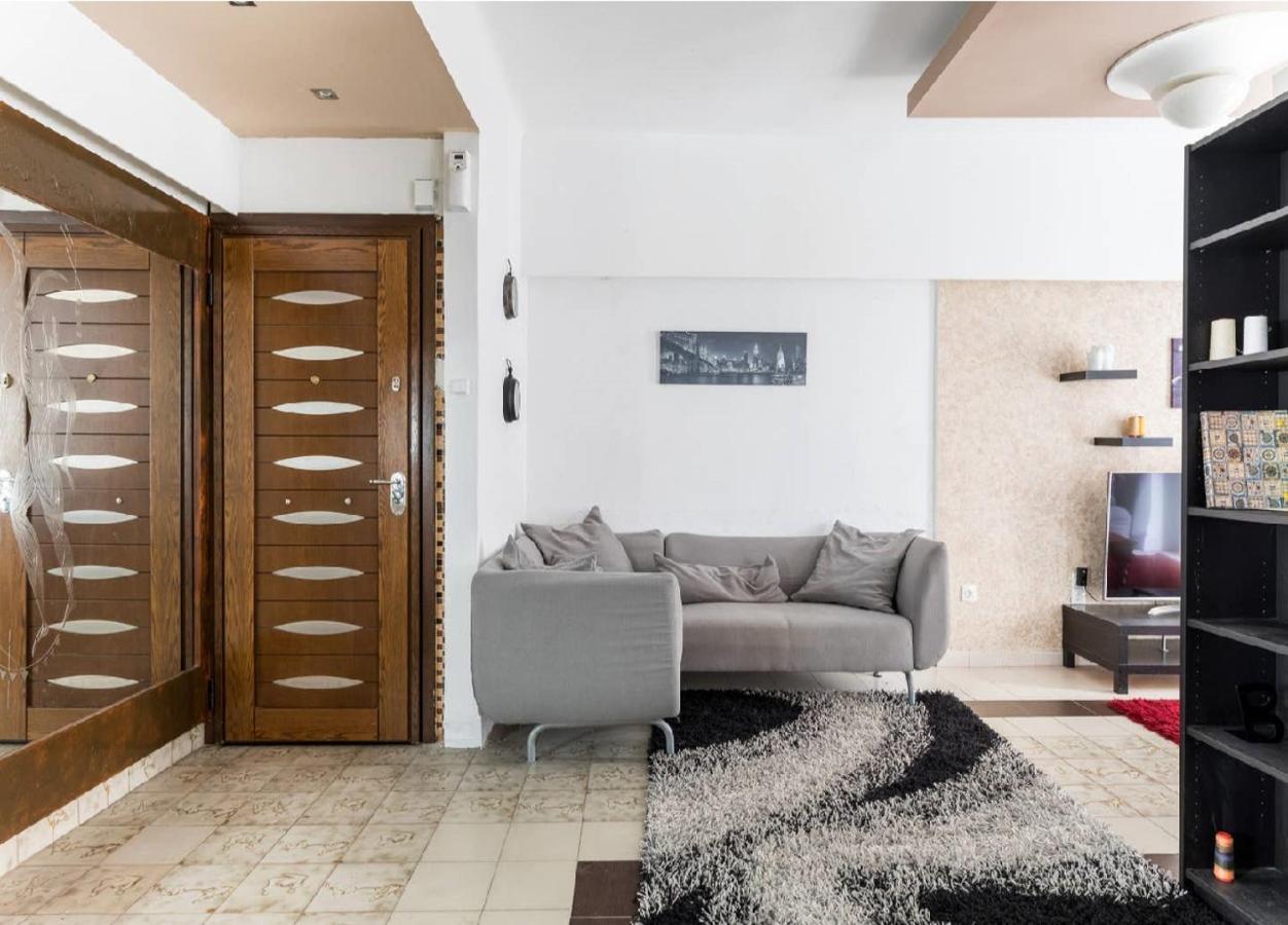 2Bd- Perfect Location With Square View Daire Selanik Dış mekan fotoğraf